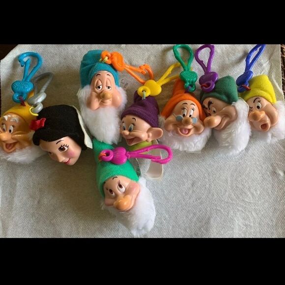 DISNEY Snow White & 7 Dwarfs ~Plush/Rubber Heads with Carabiner Clips. - Picture 5 of 9